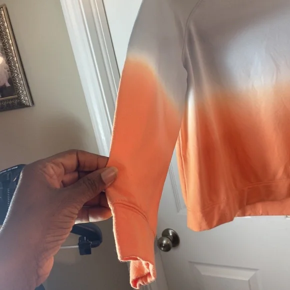 Sanctuary Ombre Raglan Sweatshirt Orange Blue Size Medium - Picture 7 of 7